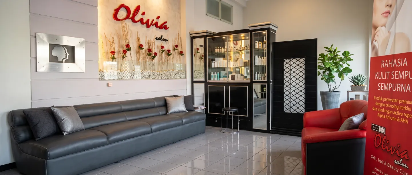 Olivia House of Beauty Banner